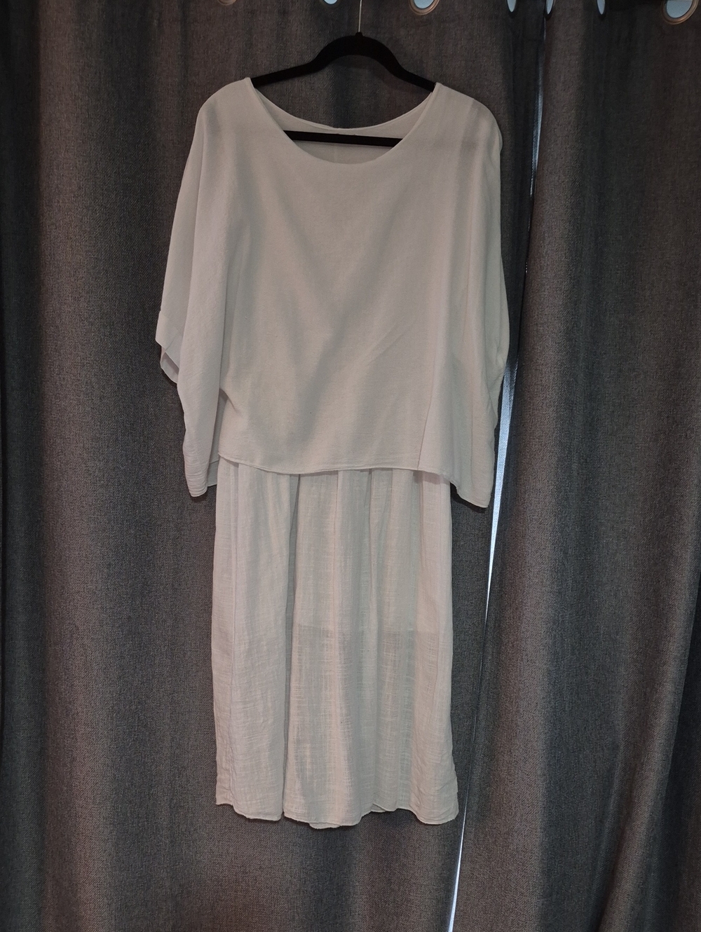 White Womens Lightweight Layered Top and Skirt Set